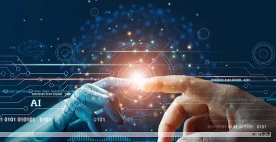 自国家将低空经济纳入发展重点并持续强化空域、经济与行业政策的背景下，规则逐步标准化，产业方向日益清晰。各地在低空经济领域形成多点推进的格局，推动相关产业集聚与升级。