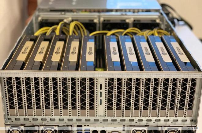 在苏州举办的云智算大会上,移动旗下中移互联网展示了面向互联网领域的最新数字化通信与安全方案,聚焦5G消息、5G新通话、移动云手机及超级SIM安全等核心产品。 在苏州举办的云智算大会上,移动旗下中移互联网展示了面向互联网领域的最新数字化通信与安全方案,聚焦5G消息、5G新通话、移动云手机及超级SIM安全等核心产品。