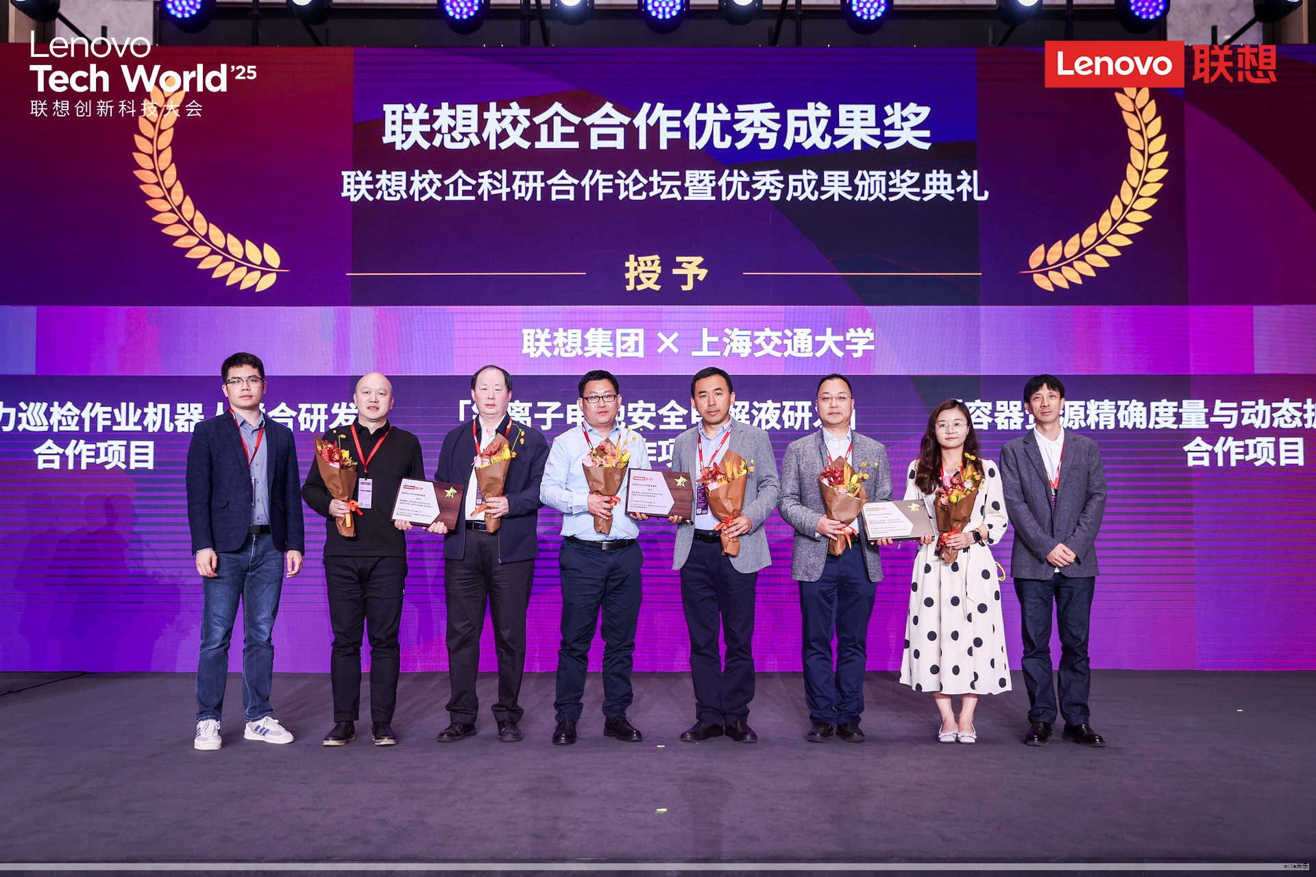 在一个离职群里看到前同事聊到国内某大厂的一次面试,原本应聘的是通信库相关岗位,类似于英伟达的 nccl,但面试题却涉及很多算子开发方面的问题。这也从侧面说明算子开发岗位依旧相对稀缺。回忆起之前看到的一篇关于AI算子开发的文章,那是在一家做大模型的公司里需要AI算子开发的场景,感觉前景很亮,也让不少朋友对算子开发这个方向产生兴趣。 在一个离职群里看到前同事聊到国内某大厂的一次面试,原本应聘的是通信库相关岗位,类似于英伟达的 nccl,但面试题却涉及很多算子开发方面的问题。这也从侧面说明算子开发岗位依旧相对稀缺。回忆起之前看到的一篇关于AI算子开发的文章,那是在一家做大模型的公司里需要AI算子开发的场景,感觉前景很亮,也让不少朋友对算子开发这个方向产生兴趣。