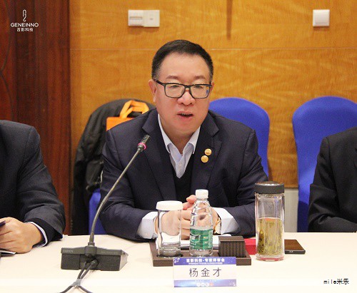 应急管理涵盖事前预案与监测预警,事中救援与应急服务,事后恢复重建,已发展成为规模庞大的产业。自2014年以来,国家层面陆续出台多项促进应急产业的政策,相关产业条目在结构调整目录等文件中有所体现,鼓励新技术的应用、丰富应急产品与服务。数字化应急管理被认为是未来的新风口,有望成为推动行业升级的关键力量。 应急管理涵盖事前预案与监测预警,事中救援与应急服务,事后恢复重建,已发展成为规模庞大的产业。自2014年以来,国家层面陆续出台多项促进应急产业的政策,相关产业条目在结构调整目录等文件中有所体现,鼓励新技术的应用、丰富应急产品与服务。数字化应急管理被认为是未来的新风口,有望成为推动行业升级的关键力量。