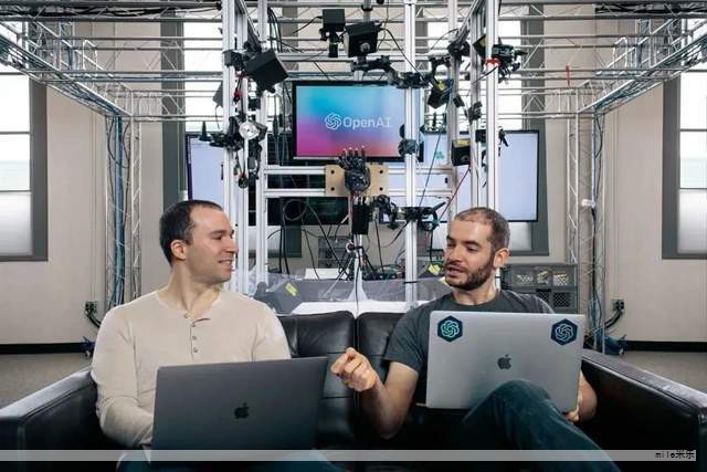 杰创智能是一家在国内具备领先地位的智慧城市与公共安全综合解决方案提供商，为政府、企业及互联网等领域客户提供安防、信息化系统与数据感知分析等产品与服务。