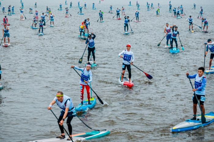550余名选手同场竞技，全国桨板锦标赛在开州汉