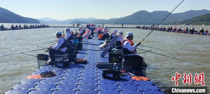 中外垂钓高手齐聚吉林松