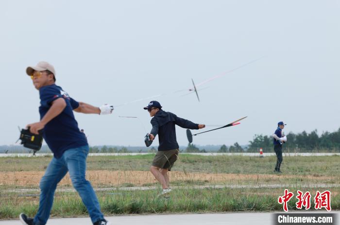 北川承办第十五届全国运动会群众航空模型预赛