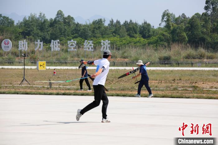 北川承办第十五届全国运动会群众航空模型预赛