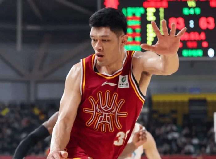 山西队多点开花力克山东队 获得关键胜利