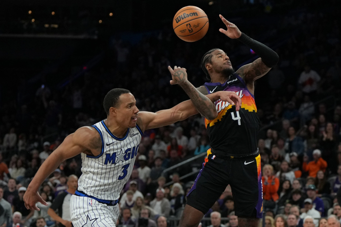 NBA常规赛4月1日焦点战：快船西部卡位战引爆，东