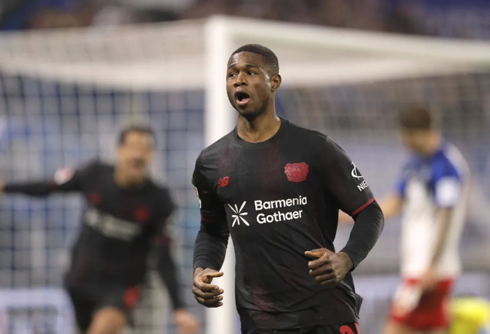 哲凯赖什引领瑞典世界杯征程，阿森纳青训数据