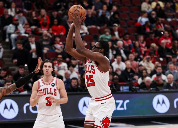 火箭客场不敌公牛 乌度卡临场指挥失误致败