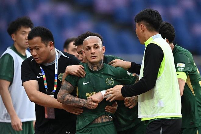 米特里策中超赛场暴力行为引禁赛4场罚款4万元