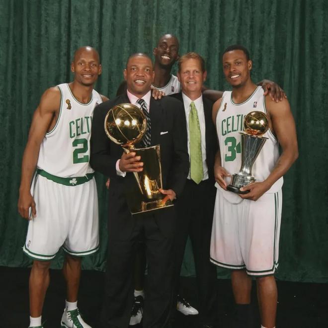 道格-里弗斯正式退休结束27年执教生涯