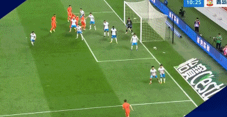 青岛德比0-0战平 裁判争议成焦点