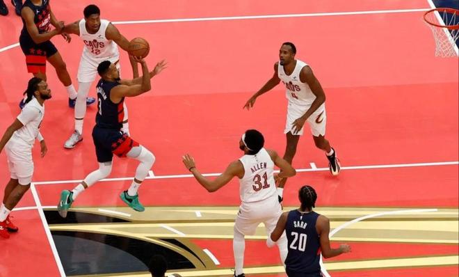 NBA季后赛多场逆转上演 3-2格局成关键转折点